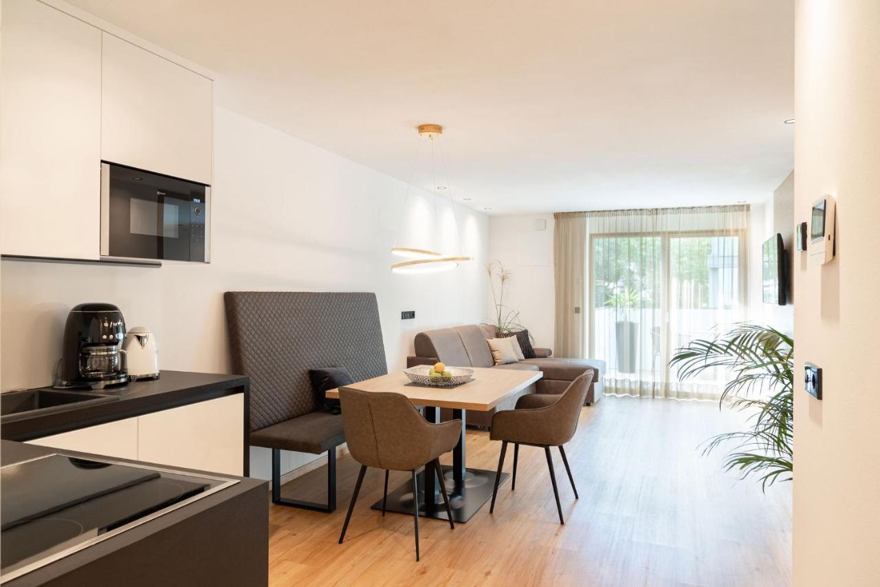 Nice Living Neue- Moderne Apartments Im Herzen Von Brixen - Kostenlose Brixencard - Ideal Fuer Familien, Paare, Geschaeftsreisende Und Allen Urlaubs Hungrigen Bressanone Exterior foto