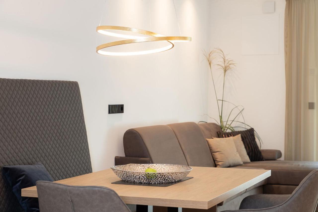 Nice Living Neue- Moderne Apartments Im Herzen Von Brixen - Kostenlose Brixencard - Ideal Fuer Familien, Paare, Geschaeftsreisende Und Allen Urlaubs Hungrigen Bressanone Exterior foto